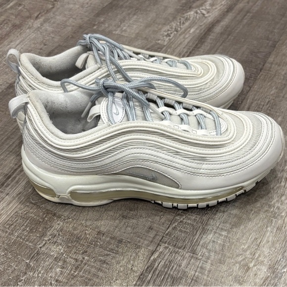 White Nike Air Max Sneakers - Picture 1 of 5